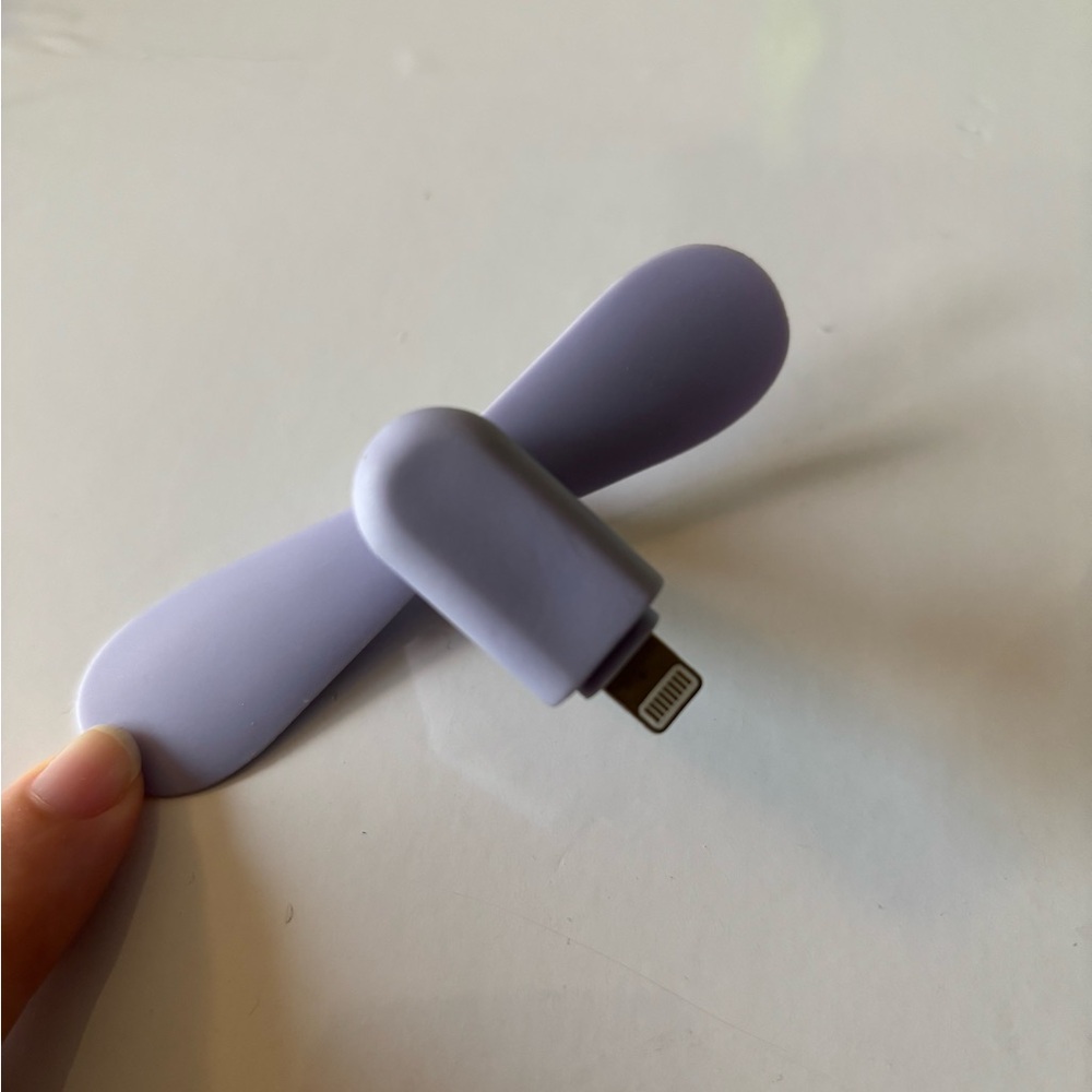 Portable Purple Mini Fan for iPhone - Picture 3 of 3